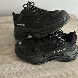 Balenciaga kids shoes, triple S size one authentic